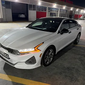 Kia K5 2023