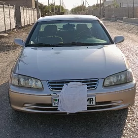 Toyota Camry 2000