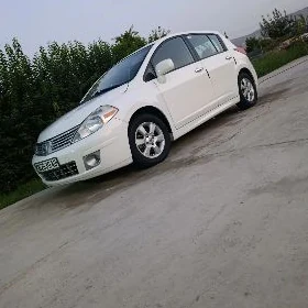 Nissan Versa 2010