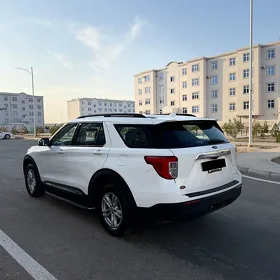 Ford Explorer 2022
