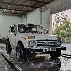 Lada Niva 1981