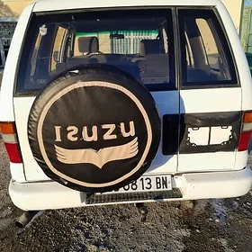 Isuzu Trooper 1993