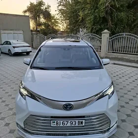 Toyota Sienna 2021