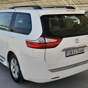 Toyota Sienna 2018