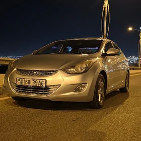 Hyundai Elantra 2012