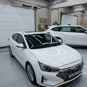 Hyundai Elantra 2020