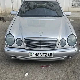 Mercedes-Benz E320 1998