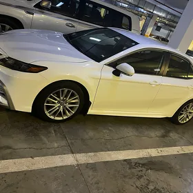 Toyota Camry 2022
