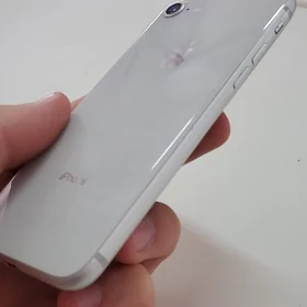 iPhone 8