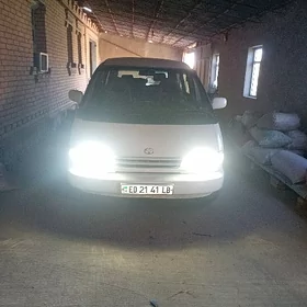 Toyota Previa 1991