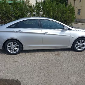 Hyundai Sonata 2011