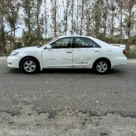 Toyota Camry 2004