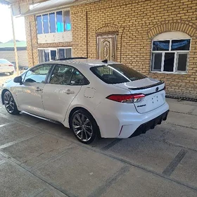 Toyota Corolla 2024
