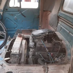 UAZ 452 1995