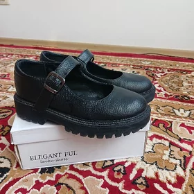 köwüş