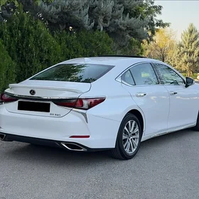 Lexus ES 350 2022