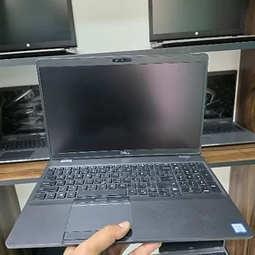 Dell i7 8th AMD 2gb videocard