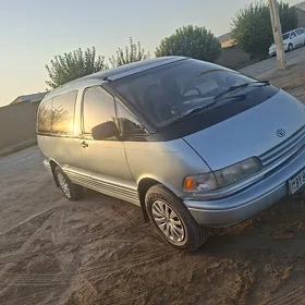 Toyota Previa 1991