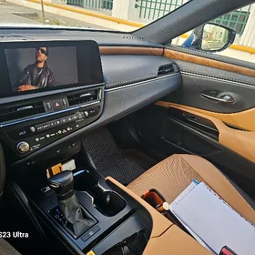 Lexus ES 350 2024