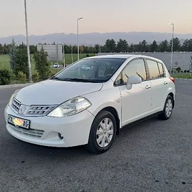 Nissan Tiida 2008