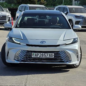 Toyota Camry 2024