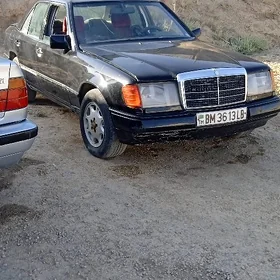 Mercedes-Benz 230E 1987
