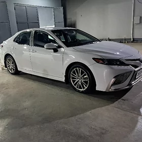 Toyota Camry 2023