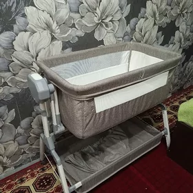 Taze doglan çaga üçün krowat