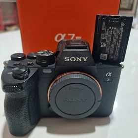Sony Alpha 7IV