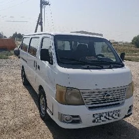 Nissan Urvan 2008