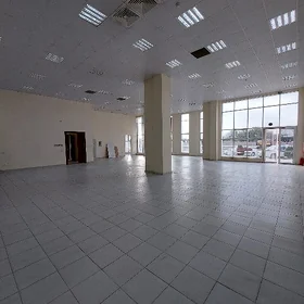Satlyk magazyn 318m²