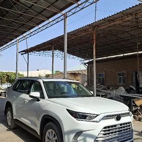 Toyota Grand Highlander 2024