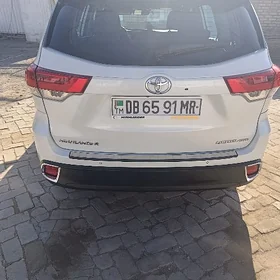 Toyota Highlander 2019
