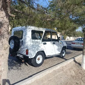 UAZ 469 2002