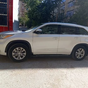 Toyota Highlander 2015