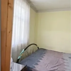 Mir Azady, 2 komnat