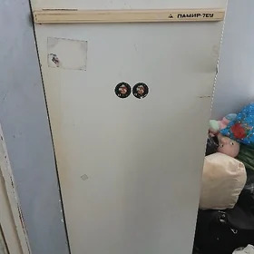советский холодильник
