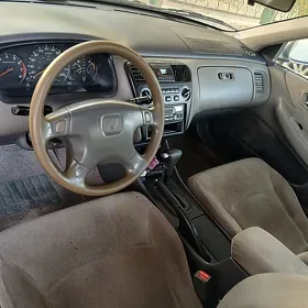 Honda Accord 2002