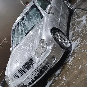 Mercedes-Benz 230E 2002