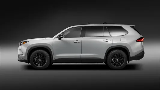 Toyota представила «внедорожный» Grand Highlander с увеличенным клиренсом