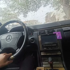 Mercedes-Benz C350 1996