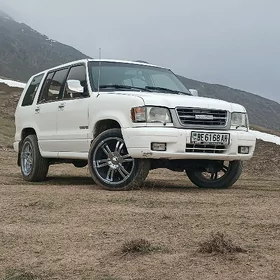 Isuzu Trooper 1999