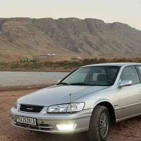 Toyota Camry 2000