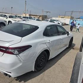 Toyota Camry 2023