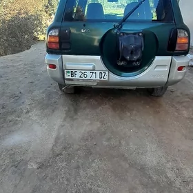 Toyota RAV4 1999