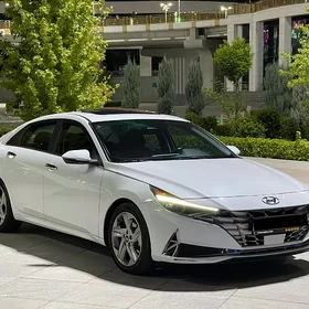 Hyundai Elantra 2021