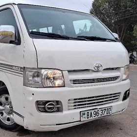 Toyota Hiace 2006
