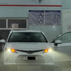 Toyota Camry 2023