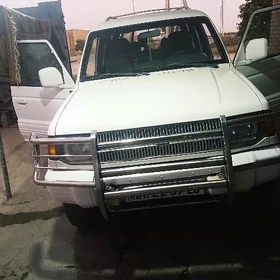 Mitsubishi Montero 1997