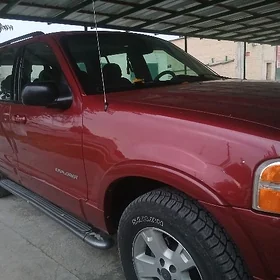 Ford Explorer 2004